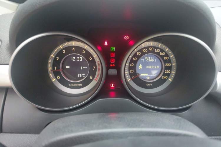 Used Bestune X80 2013 2.0L automatic comfort version Instrument Cluster