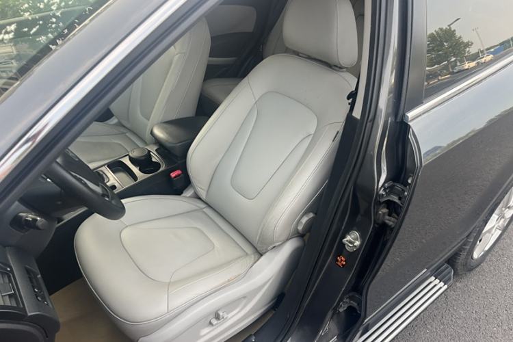 Used Bestune X80 2013 2.0L manual luxury version Interior 5