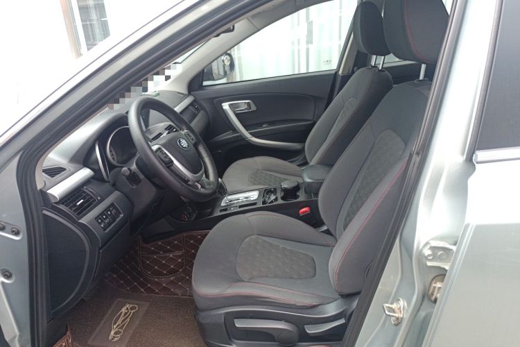 Used Bestune X80 2013 2.0L automatic comfort version Left Front Seat