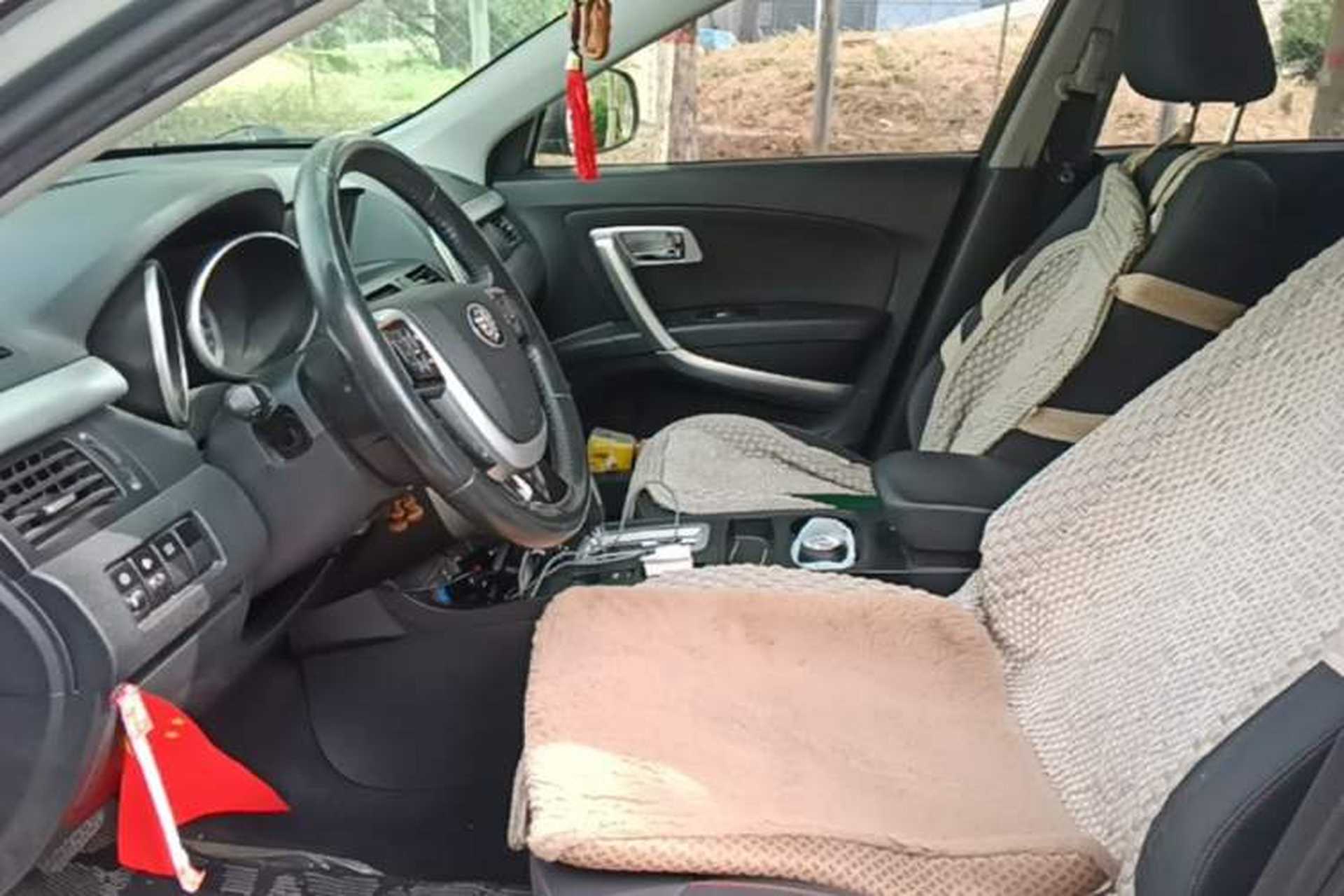 Used Bestune X80 2013 2.0L automatic comfort version Left Front Seat
