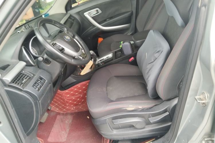 Used Bestune X80 2013 2.0L automatic comfort version Left Front Seat