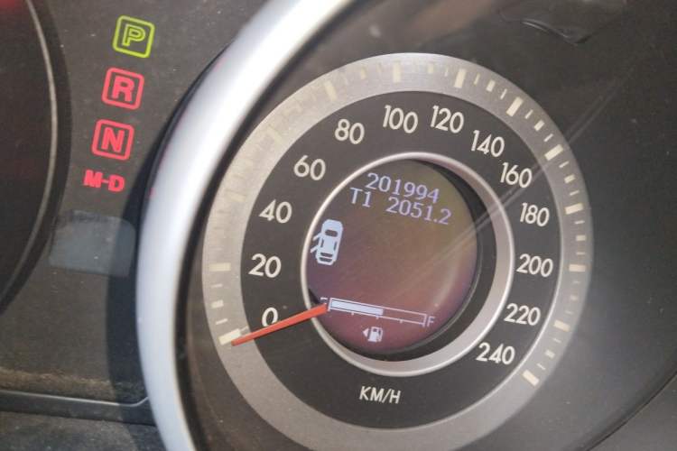 Used Bestune X80 2013 2.0L automatic comfort version Odometer Close Up