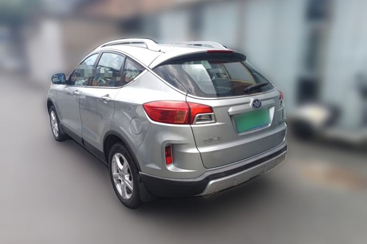 Used Bestune X80 2013 2.0L automatic comfort version Rear Left 45 Deg