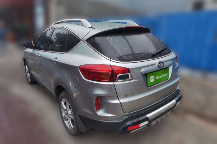 Used Bestune X80 2013 2.0L automatic comfort version Rear Left 45 Deg