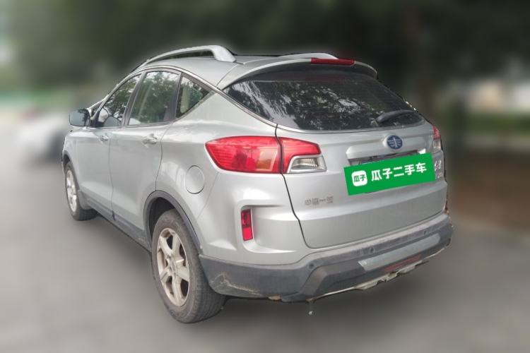 Used Bestune X80 2013 2.0L automatic comfort version Rear Left 45 Deg