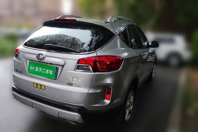 Used Bestune X80 2013 2.0L automatic luxury version Rear Right 45 Deg