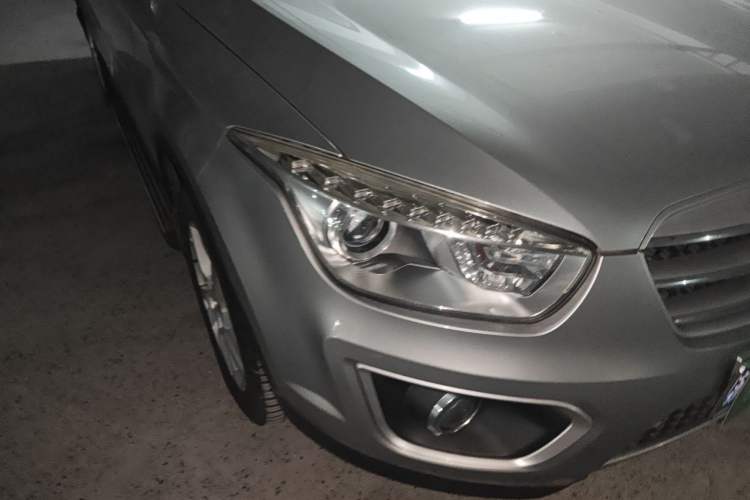 Used Bestune X80 2013 2.0L manual luxury version Right Front Headlight