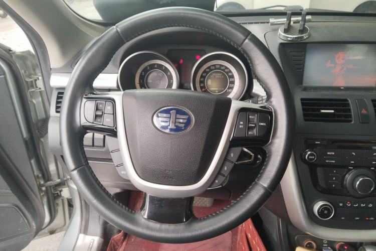 Used Bestune X80 2013 2.0L automatic comfort version Steering Wheel