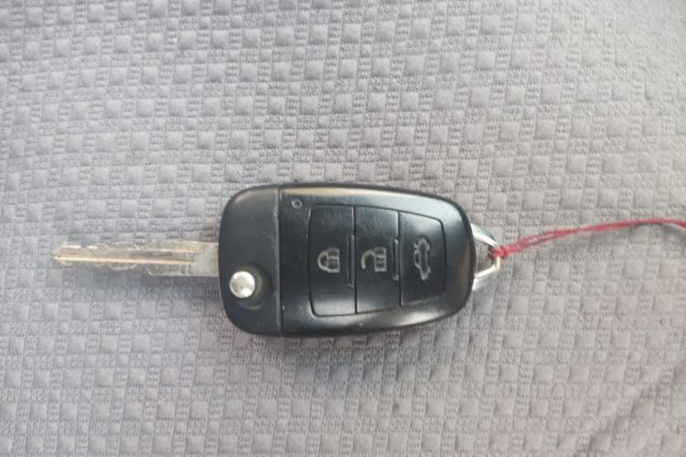 Used Bestune X80 2013 2.0L manual luxury version Vehicle Key