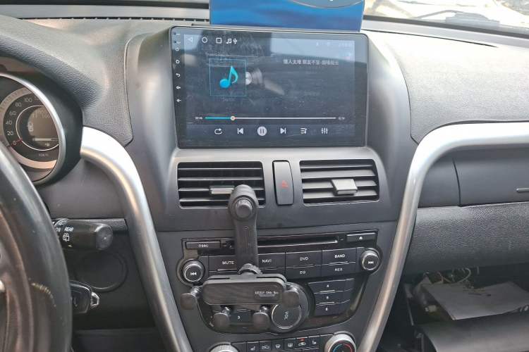 Used Bestune X80 2013 2.0L automatic comfort version Audio And AC Panel