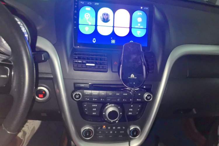 Used Bestune X80 2013 2.3L automatic flagship version Audio And AC Panel