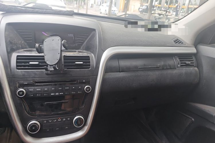 Used Bestune X80 2013 2.0L automatic comfort version Audio And AC Panel