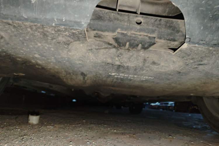 Used Bestune X80 2013 2.0L automatic luxury version Chassis Front