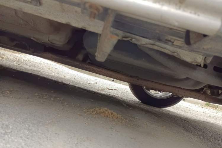 Used Bestune X80 2013 2.0L automatic luxury version Chassis Front Left