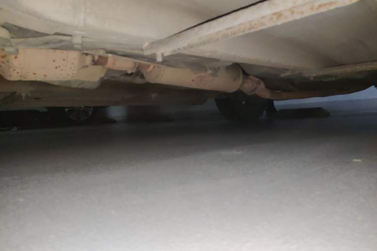 Used Bestune X80 2013 2.0L manual luxury version Chassis Front Left