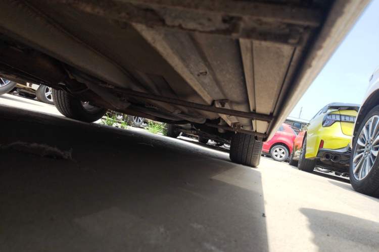 Used Bestune X80 2013 2.0L automatic comfort version Chassis Front Left