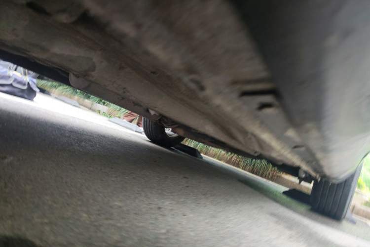 Used Bestune X80 2013 2.0L automatic comfort version Chassis Front Left