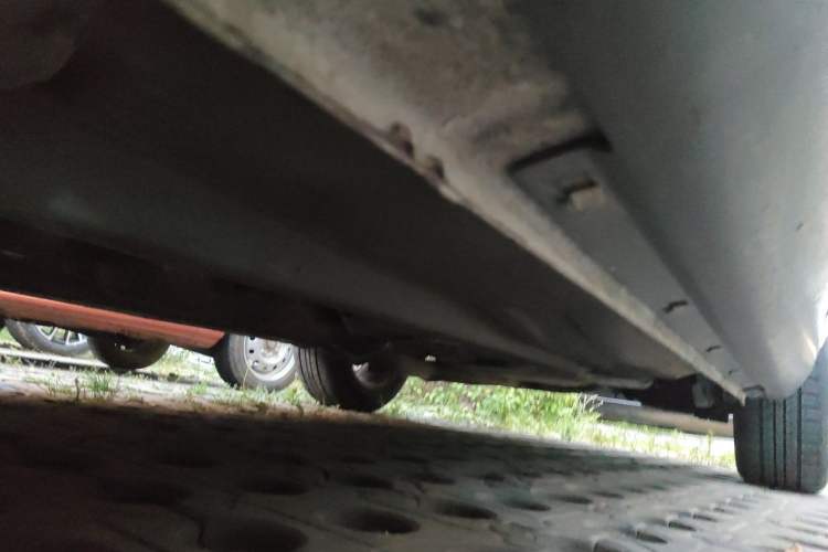 Used Bestune X80 2013 2.0L automatic comfort version Chassis Front Left