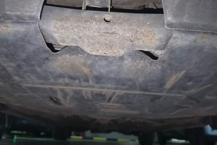 Used Bestune X80 2013 2.3L automatic flagship version Chassis Front