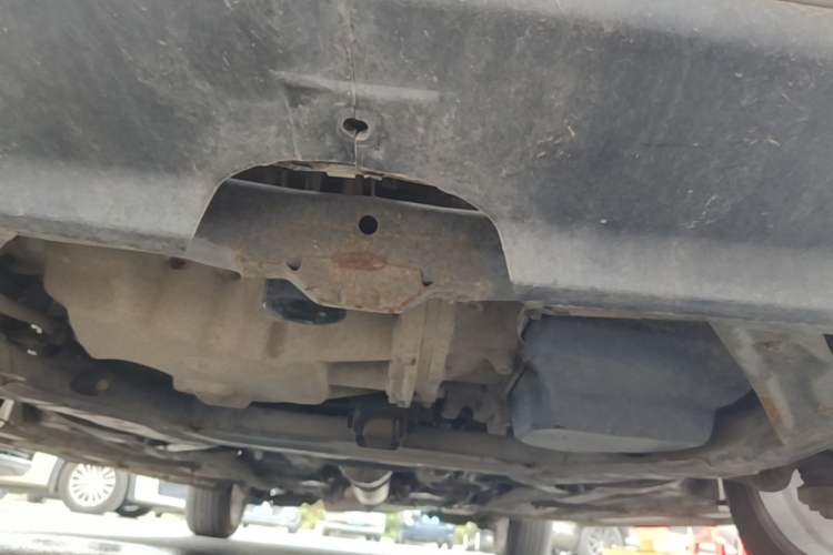 Used Bestune X80 2013 2.0L automatic comfort version Chassis Front