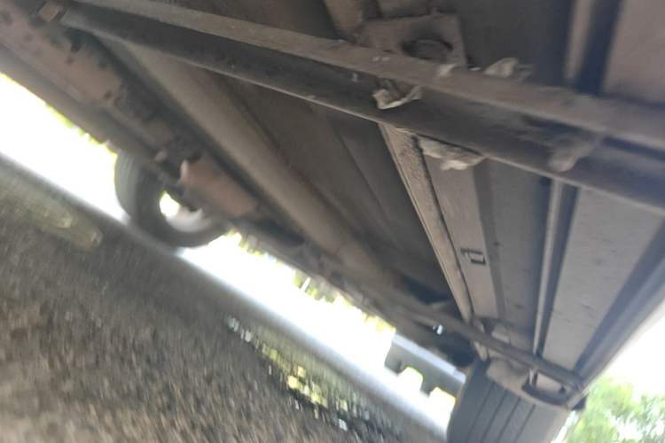 Used Bestune X80 2013 2.0L automatic comfort version Chassis Front Right