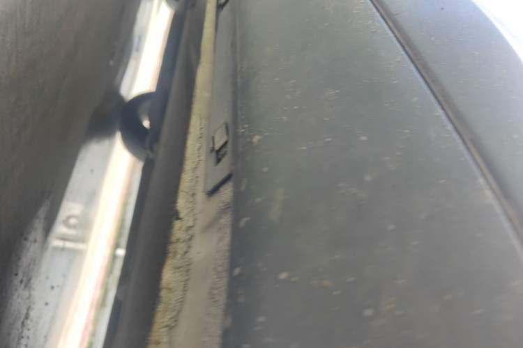 Used Bestune X80 2013 2.0L automatic luxury version Chassis Front Right