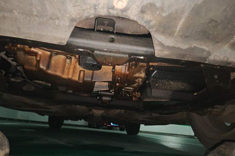 Used Bestune X80 2013 2.0L automatic luxury version Chassis Front