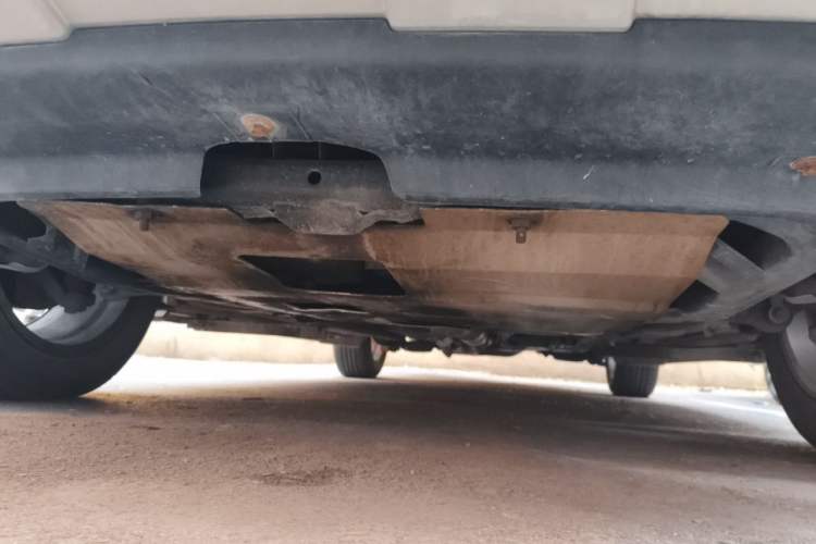 Used Bestune X80 2013 2.0L automatic comfort version Chassis Front