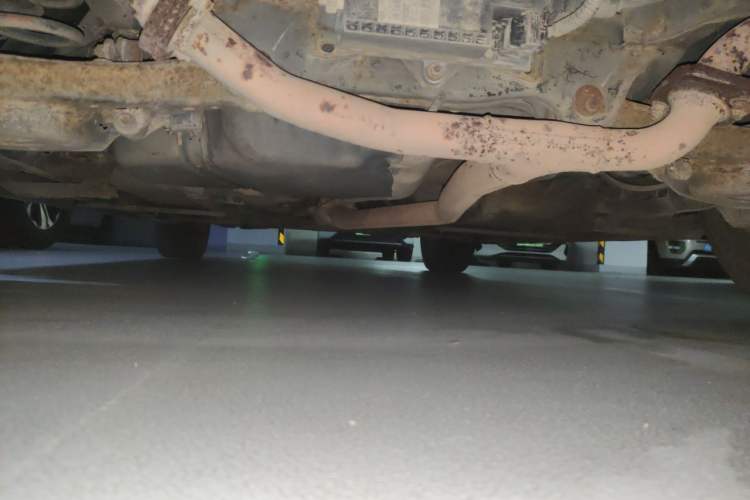 Used Bestune X80 2013 2.0L manual luxury version Chassis Rear