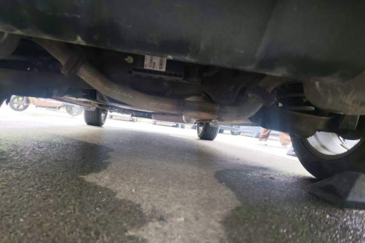 Used Bestune X80 2013 2.0L automatic comfort version Chassis Rear