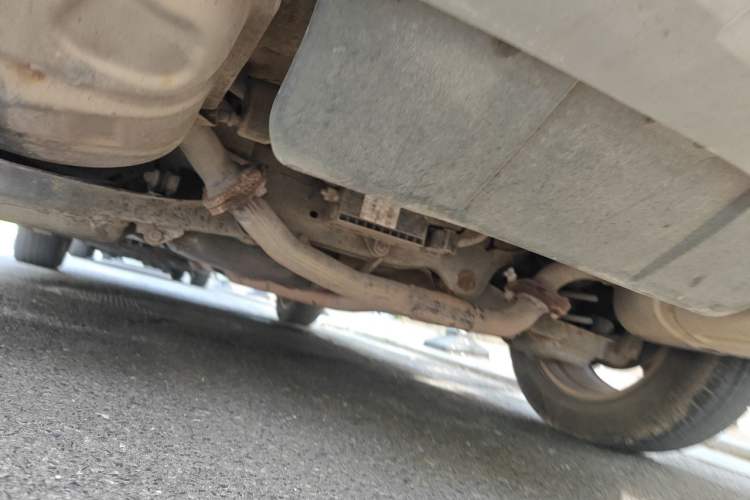 Used Bestune X80 2013 2.0L automatic comfort version Chassis Rear