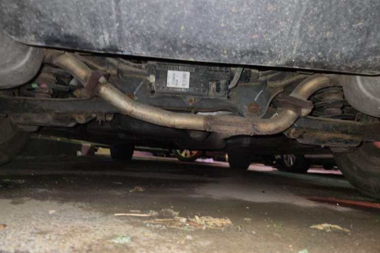 Used Bestune X80 2013 2.0L automatic comfort version Chassis Rear