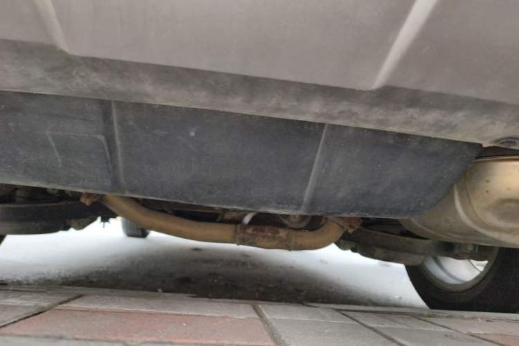 Used Bestune X80 2013 2.0L automatic comfort version Chassis Rear