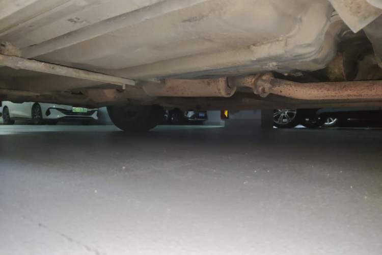 Used Bestune X80 2013 2.0L manual luxury version Chassis Rear Left