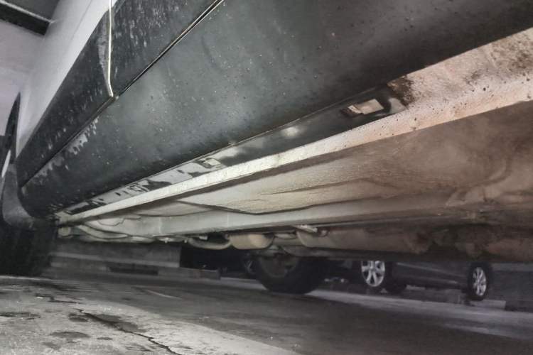 Used Bestune X80 2013 2.0L automatic comfort version Chassis Rear Left