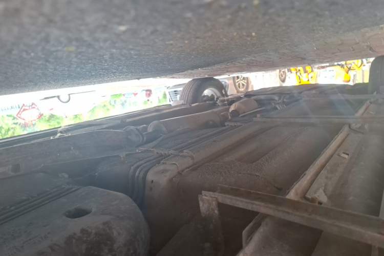Used Bestune X80 2013 2.0L automatic comfort version Chassis Rear Left