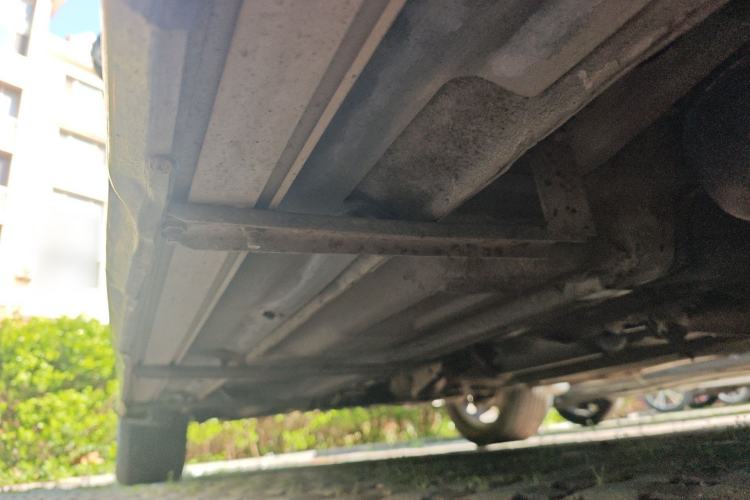Used Bestune X80 2013 2.0L automatic comfort version Chassis Rear Left