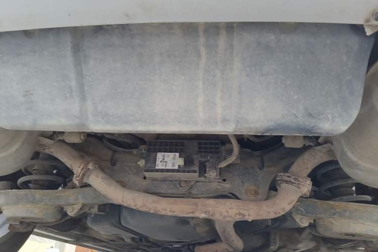 Used Bestune X80 2013 2.0L automatic comfort version Chassis Rear