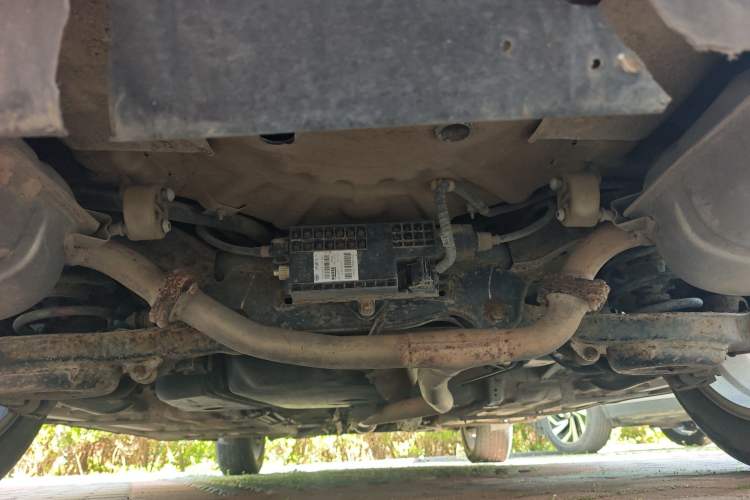 Used Bestune X80 2013 2.0L automatic comfort version Chassis Rear