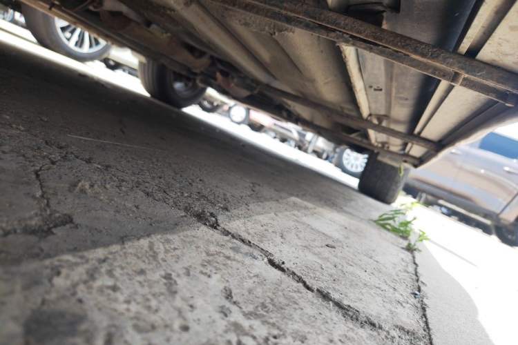 Used Bestune X80 2013 2.0L automatic comfort version Chassis Rear Right