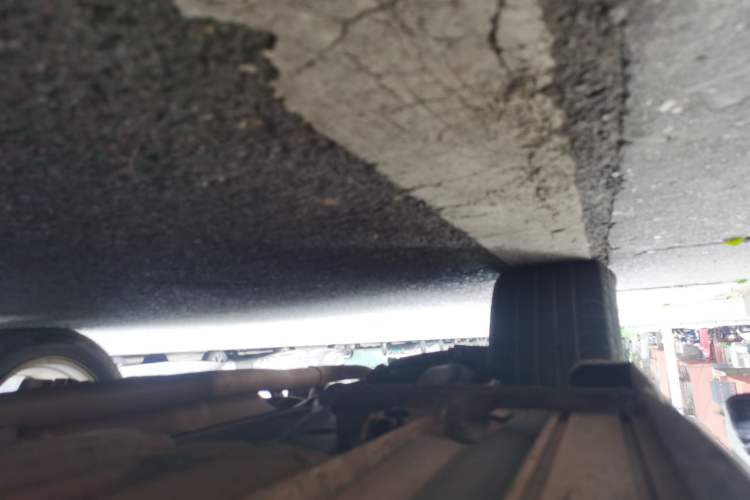 Used Bestune X80 2013 2.0L automatic comfort version Chassis Rear Right