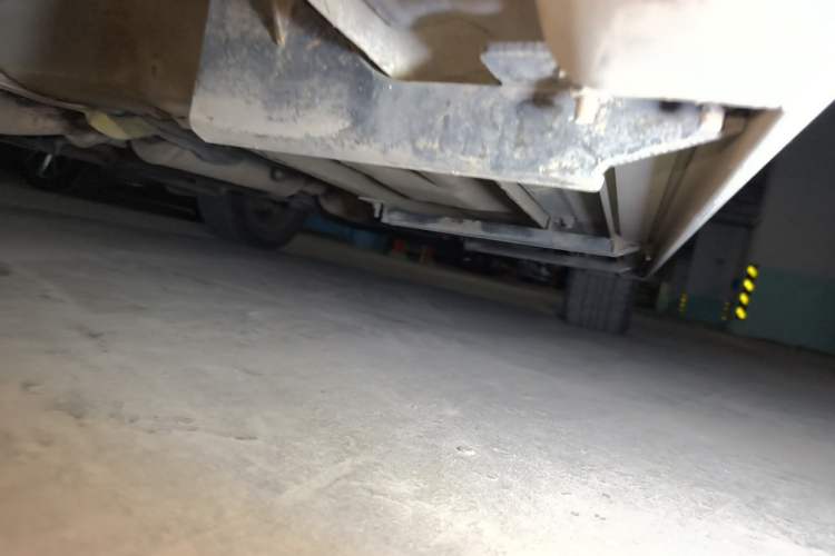 Used Bestune X80 2013 2.0L automatic luxury version Chassis Rear Right