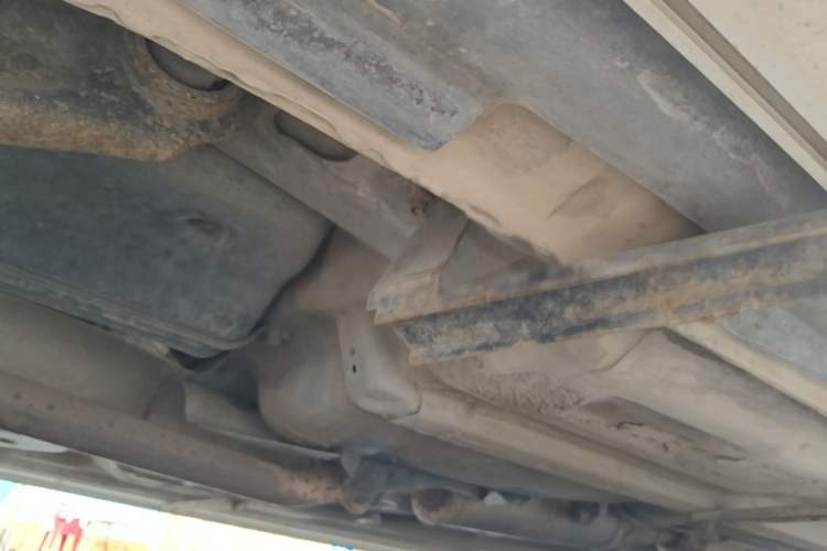 Used Bestune X80 2013 2.0L automatic comfort version Chassis Rear Right