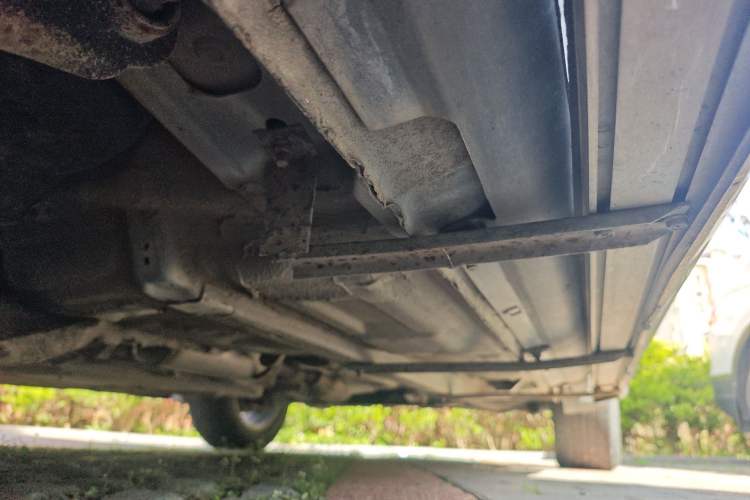 Used Bestune X80 2013 2.0L automatic comfort version Chassis Rear Right