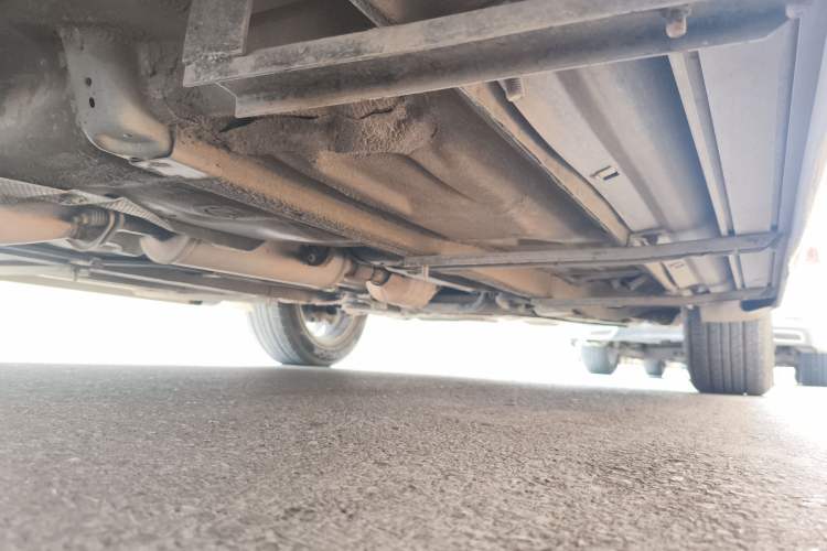 Used Bestune X80 2013 2.0L automatic comfort version Chassis Rear Right