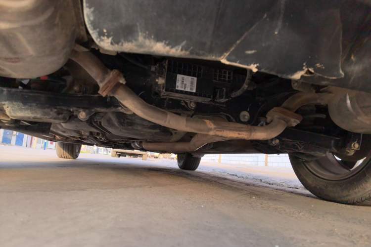 Used Bestune X80 2013 2.0L automatic comfort version Chassis Rear