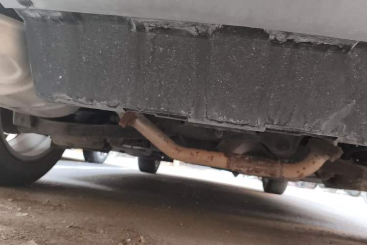 Used Bestune X80 2013 2.0L automatic comfort version Chassis Rear