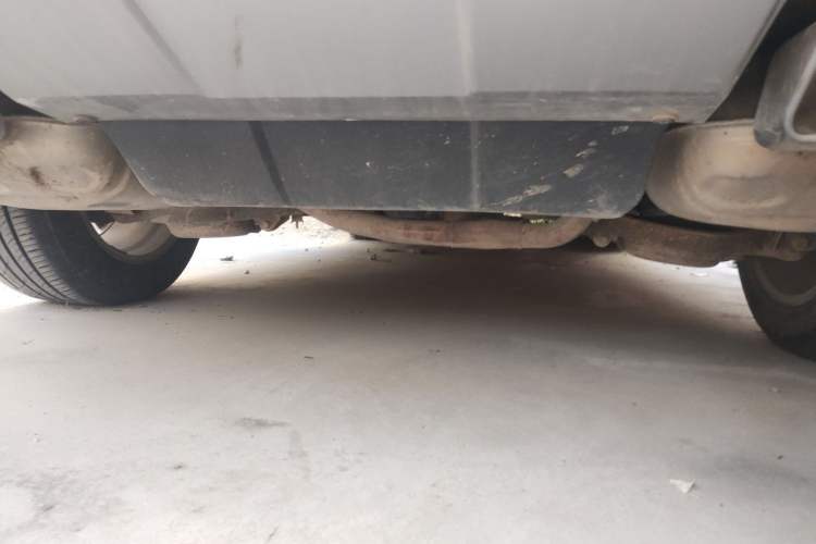 Used Bestune X80 2013 2.0L manual luxury version Chassis Rear