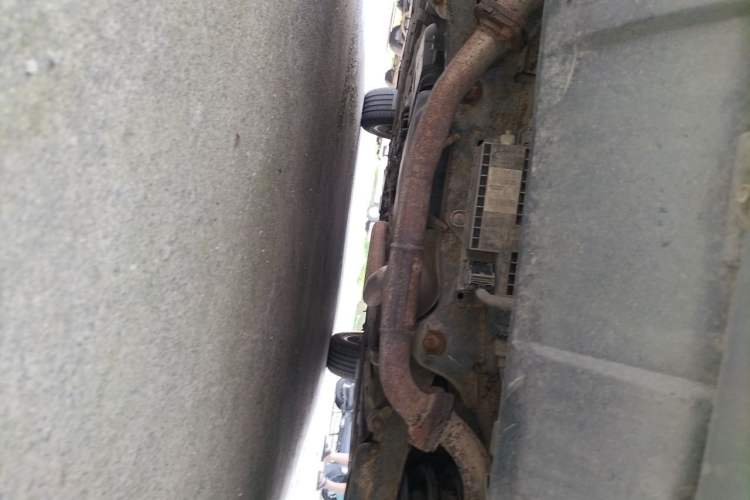 Used Bestune X80 2013 2.0L automatic comfort version Chassis Rear