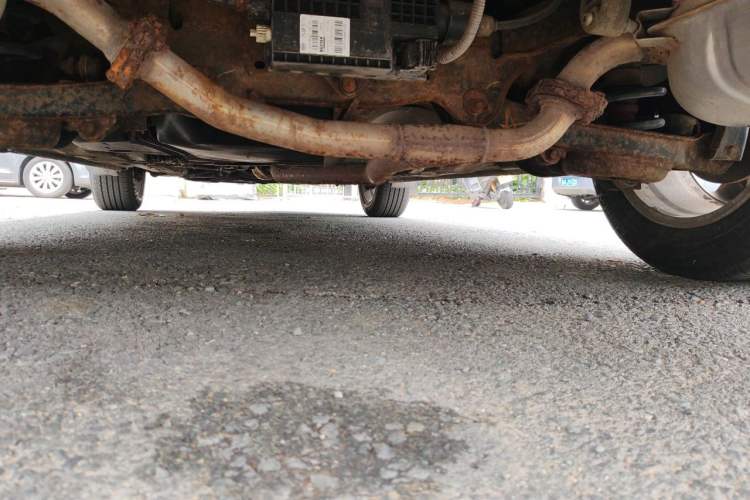 Used Bestune X80 2013 2.0L automatic comfort version Chassis Rear